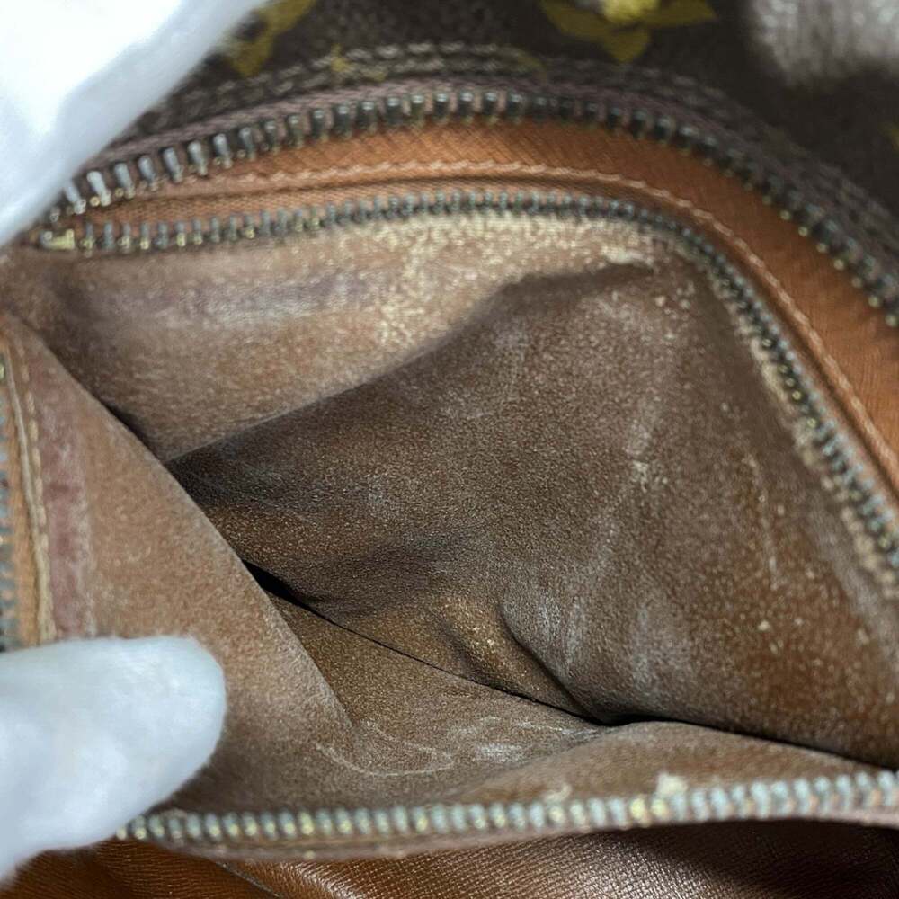 LOUIS VUITTON Brown Monogram Shoulder Bag - Picture 9 of 13